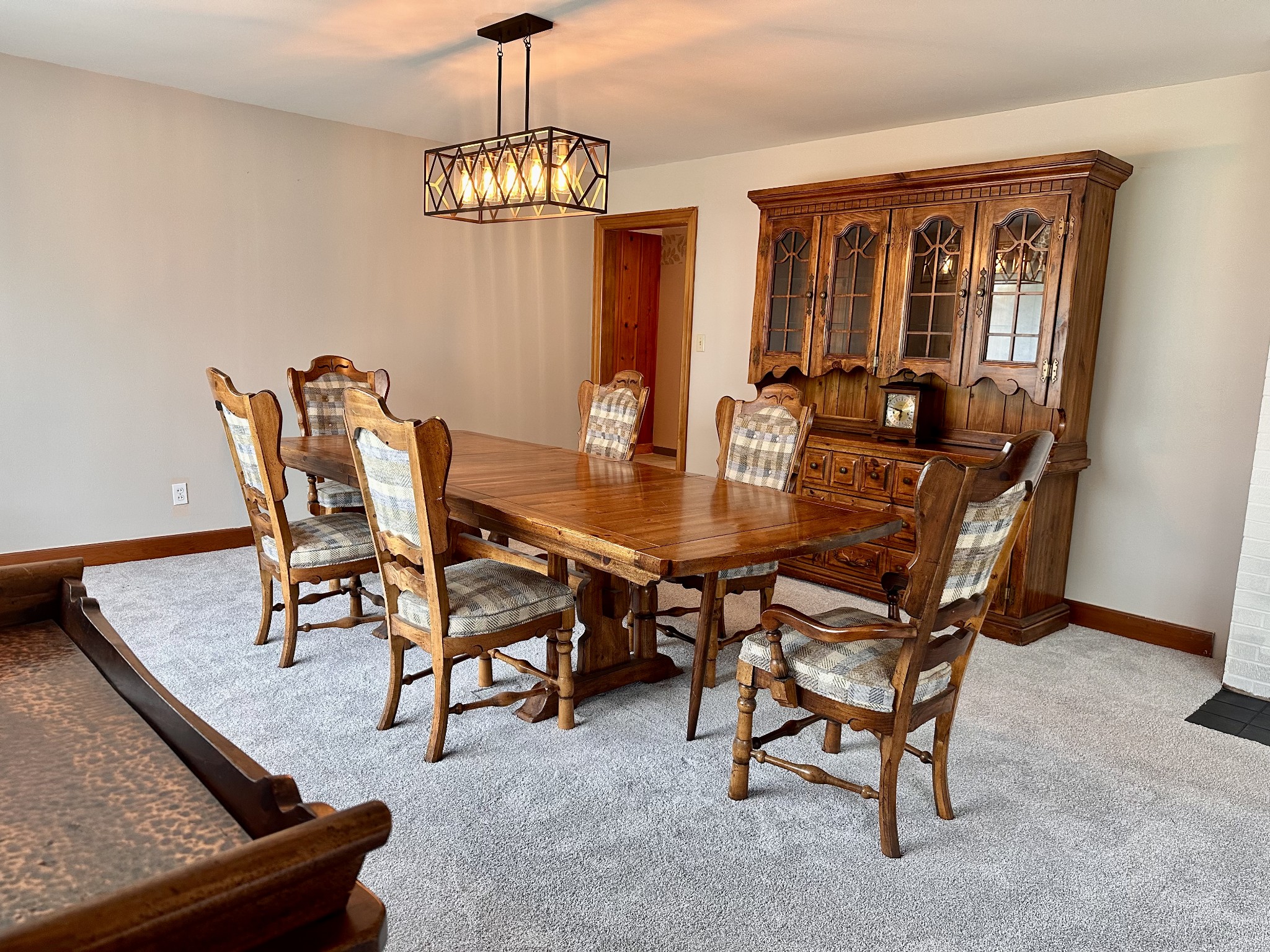912 Hills Chapel Road Manchester, TN 37355 - Photo 5 of 23 a dining room with furniture and window