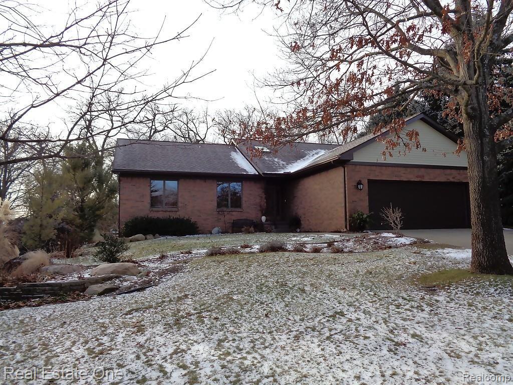 9590 Ridge Top Trail Clarkston, MI 48348 - Photo 79 of 80 Professionally landscaped on all sides of home
