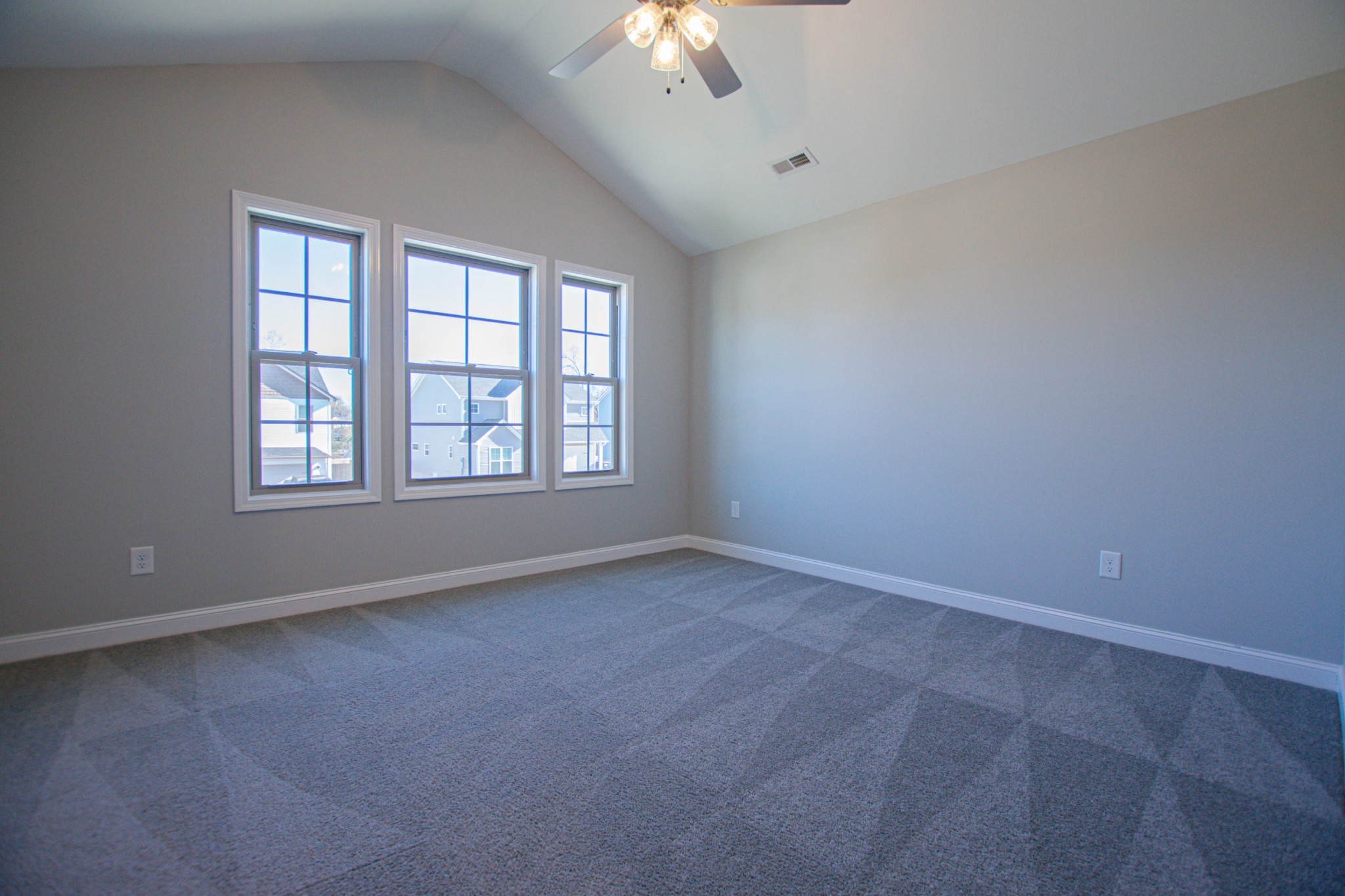 104 Schroer Road Clarksville, TN 37042 - Photo 22 of 25 an empty room with a window