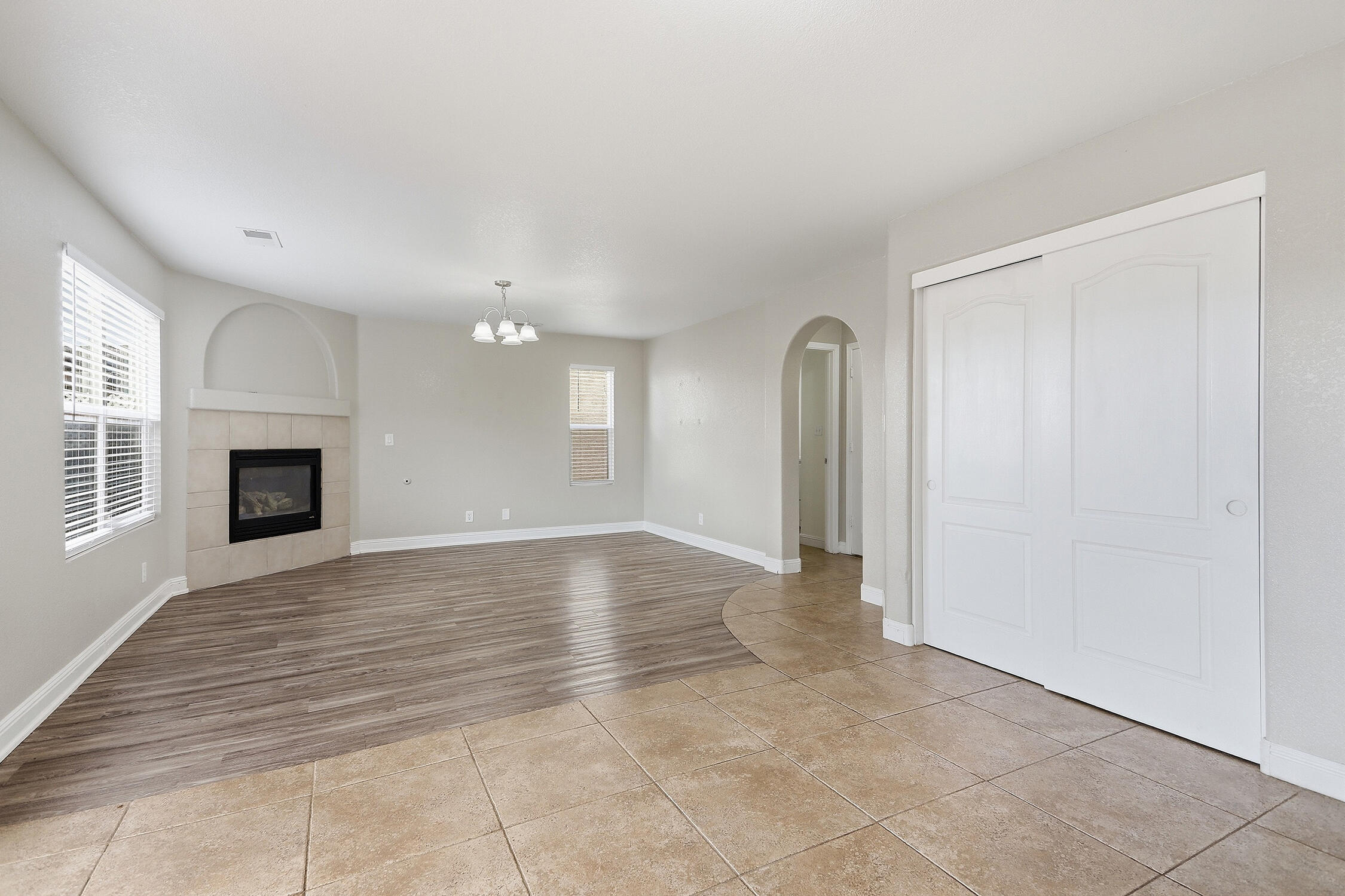 721 Valley Meadows Drive Rio Rancho, NM 87144 - Photo 13 of 34 Gallery Image 13