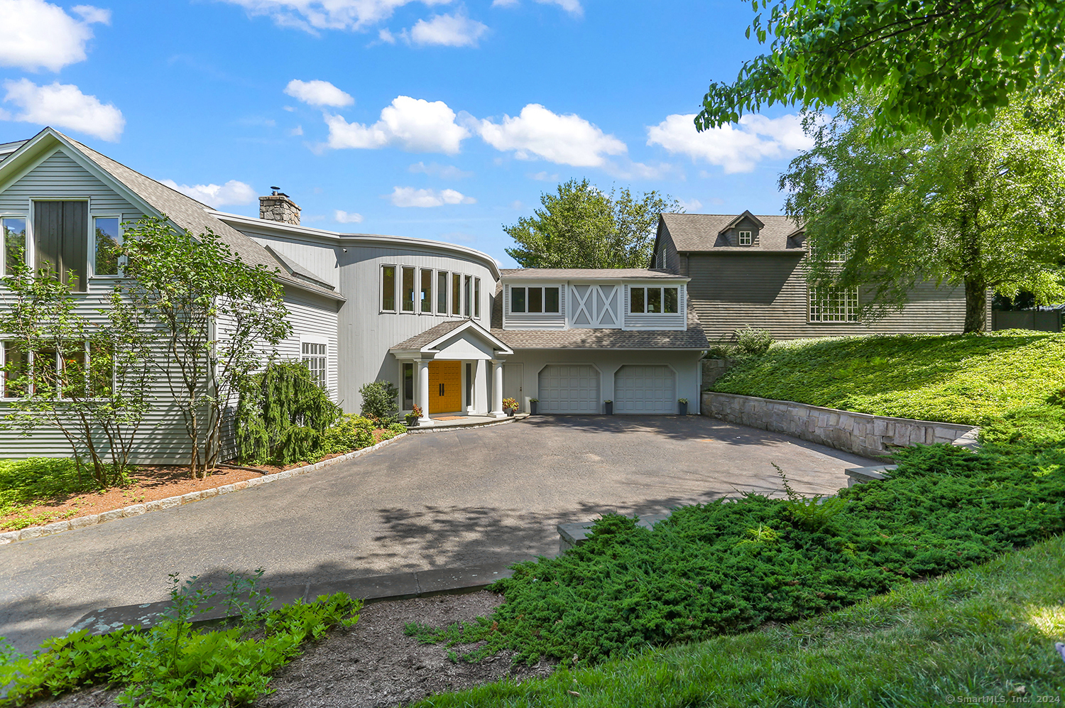 2 Soundview Farm Road Weston, CT 06883 - Photo 1 of 1 Welcome to 2 Soundview Farm Road, Weston, a modern farmhouse with 5 ensuite bedrooms including 1st floor private entrance to in-law suite/ home office / 2nd primary