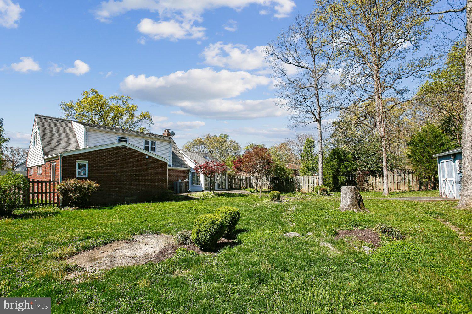 6809 Ontario Street Springfield, VA 22152 - Photo 8 of 70 Back Yard
