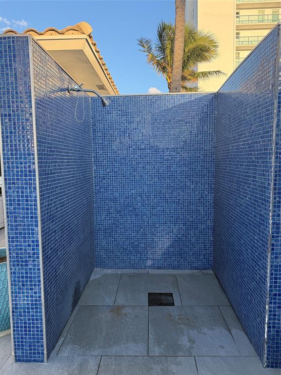 1610 North Ocean Boulevard, Unit 1202 Pompano Beach, FL 33062 - Photo 26 of 31 a view of bathroom