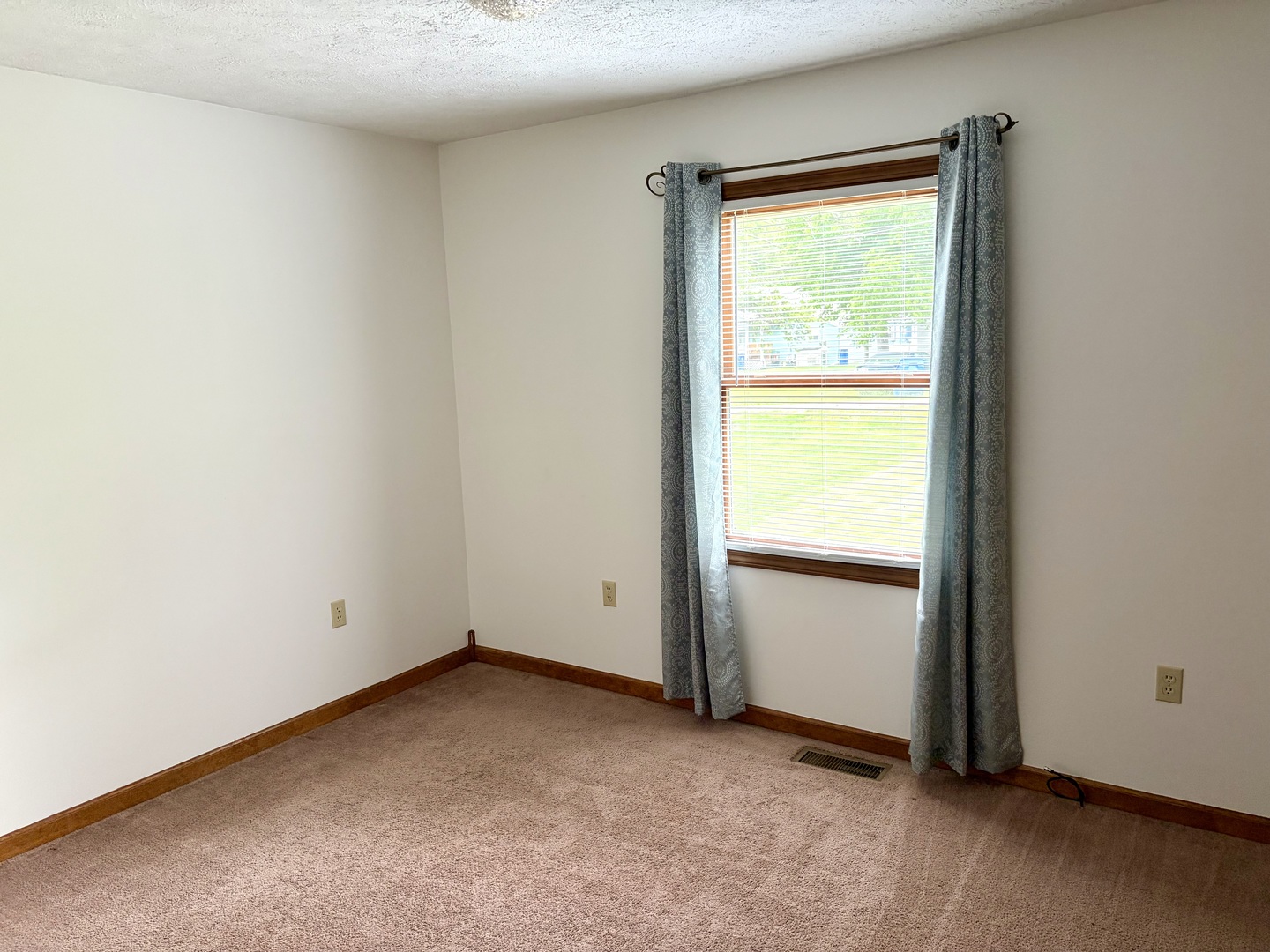 326 West Hight Street Macon, IL 62544 - Photo 16 of 35