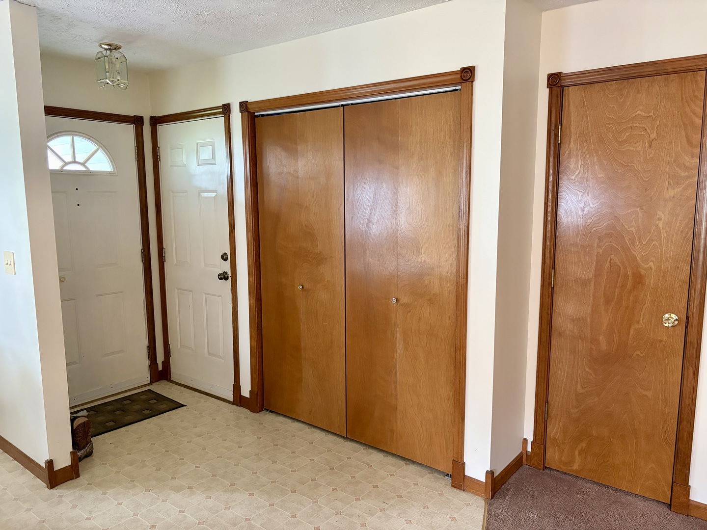 326 West Hight Street Macon, IL 62544 - Photo 4 of 35