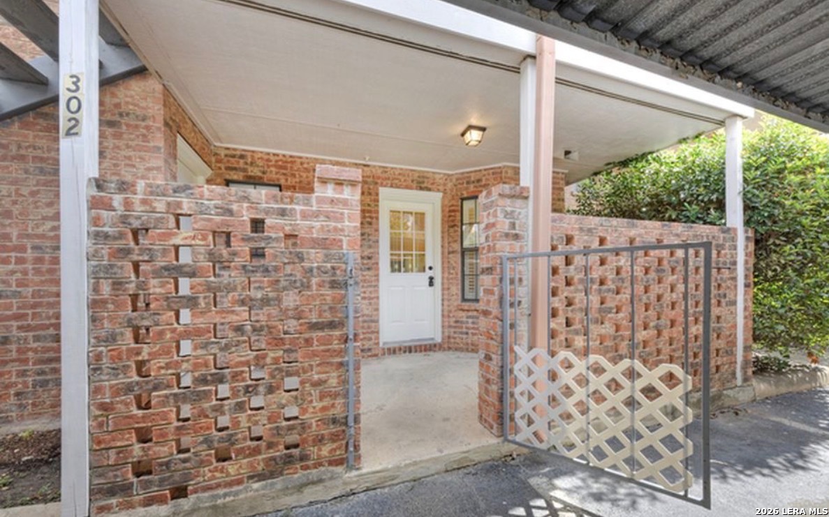 5359 Fredericksburg Road, Unit 302 San Antonio, TX 78229 - Photo 3 of 16