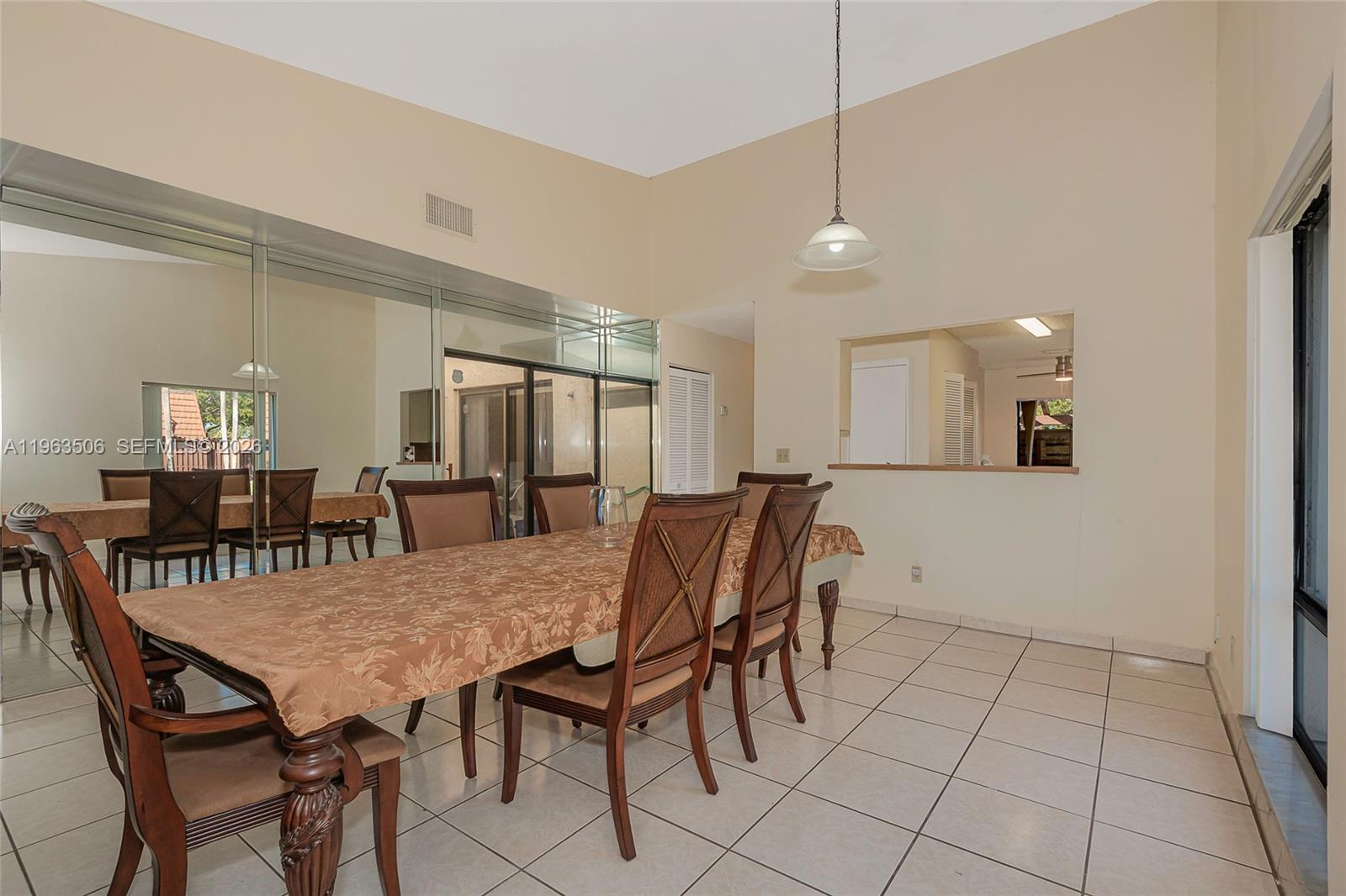 840 Southwest 120th Way Davie, FL 33325 - Photo 9 of 29