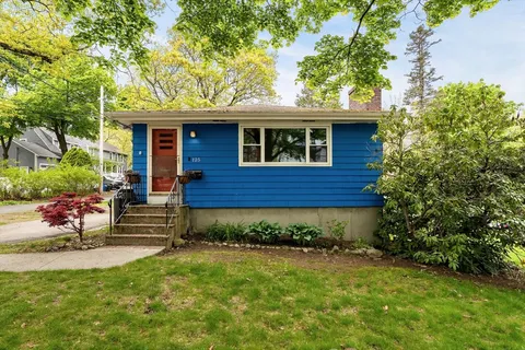 $800,000 | 125 Sylvia Street, Arlington, MA 02476