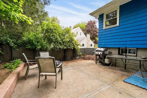 $800,000 | 125 Sylvia Street, Arlington, MA 02476
