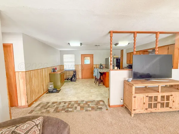 $115,000 | 702 South Canadian Street, Wheeler, TX 79096