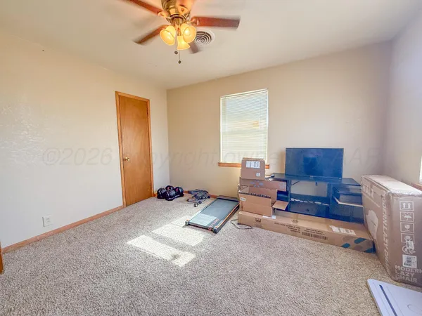 $115,000 | 702 South Canadian Street, Wheeler, TX 79096