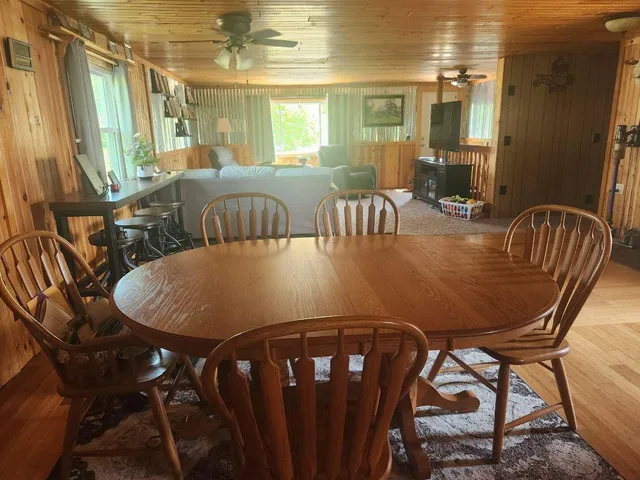 $400,000 | 7385 South 88th Avenue, Rothbury, MI 49452