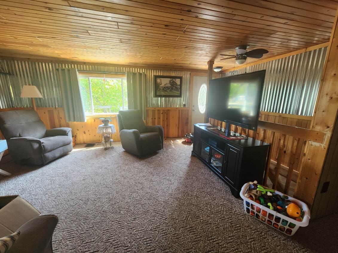 7385 South 88th Avenue Rothbury, MI 49452 - Photo 6 of 41 image000000 (3)