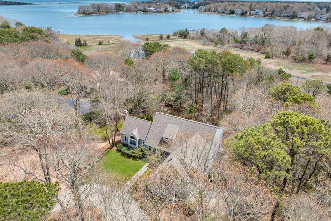 35 Punkhorn Point Road Mashpee, MA 02649 - Photo 4 of 63 IMG_1693