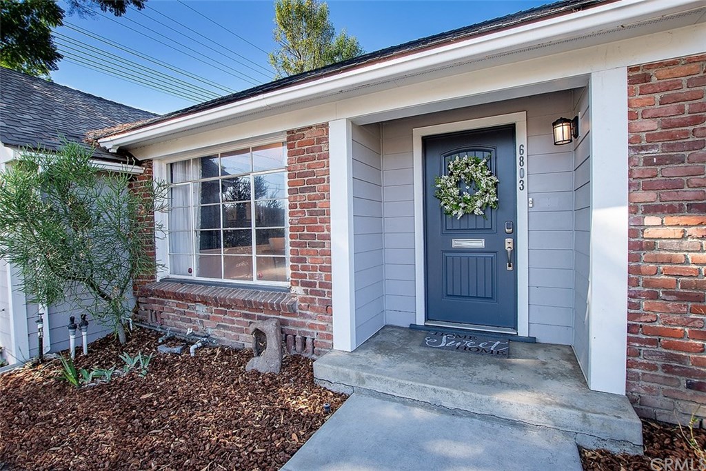 6803 Chisholm Avenue Van Nuys, CA 91406 - Photo 2 of 27