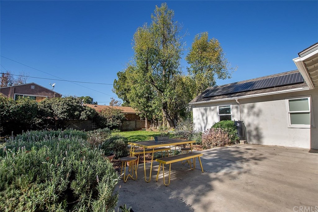 6803 Chisholm Avenue Van Nuys, CA 91406 - Photo 23 of 27