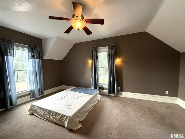 $124,900 | 554 North West Street, Galesburg, IL 61401