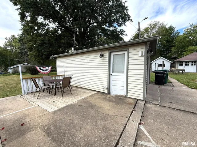 $124,900 | 554 North West Street, Galesburg, IL 61401