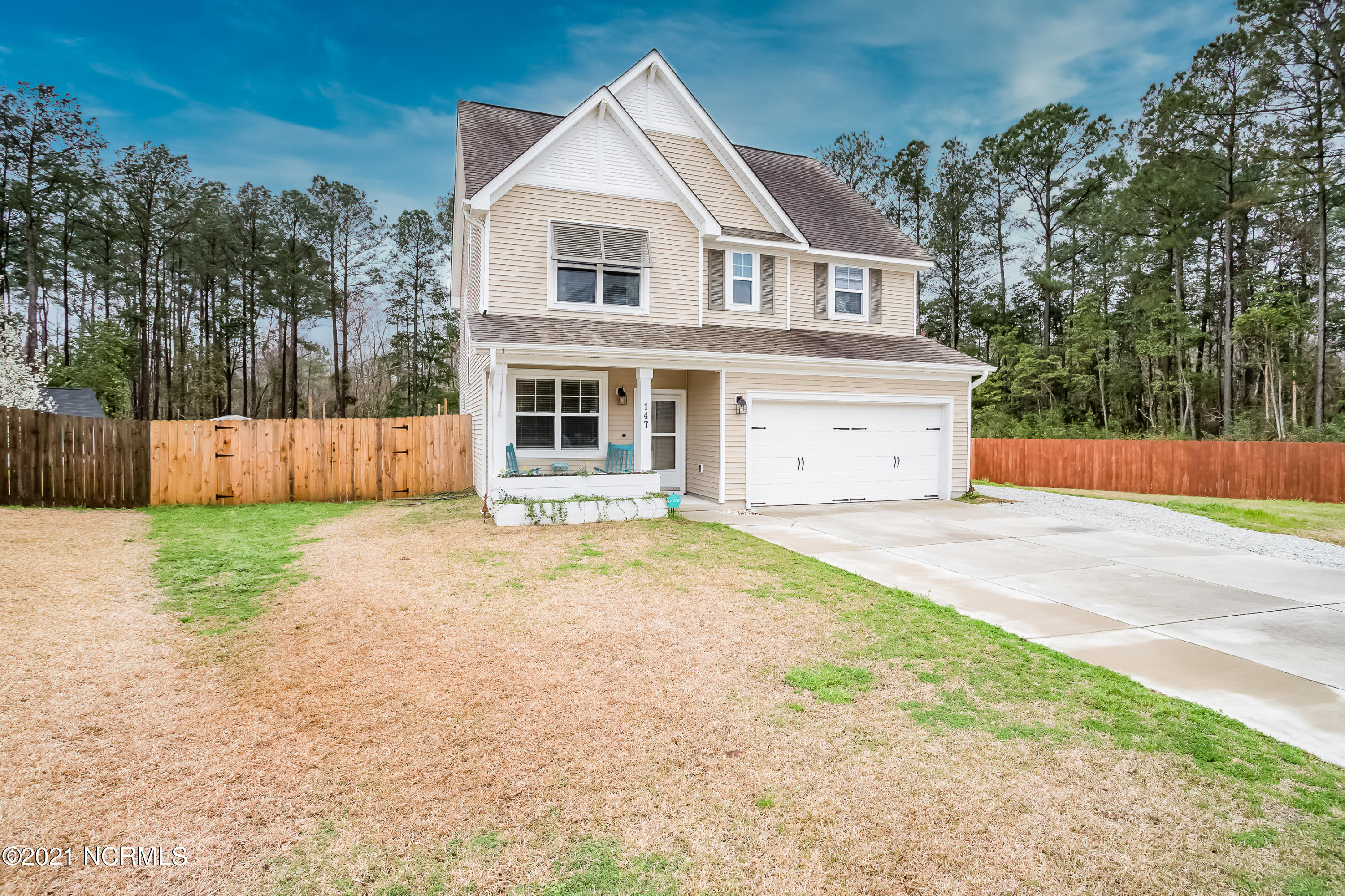 147 Saint Road Richlands, NC 28574 - Photo 2 of 25 4FRONT