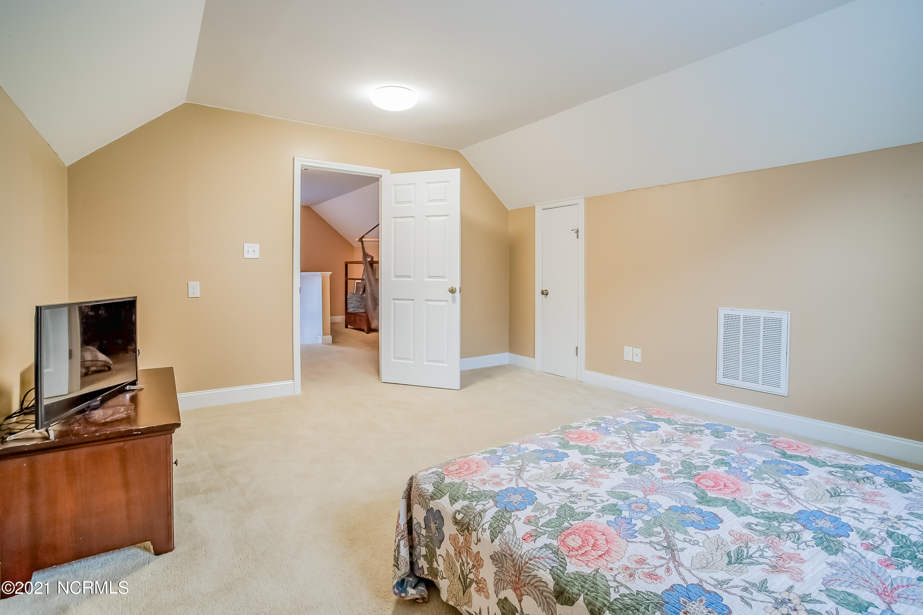 147 Saint Road Richlands, NC 28574 - Photo 21 of 25 44BONUS