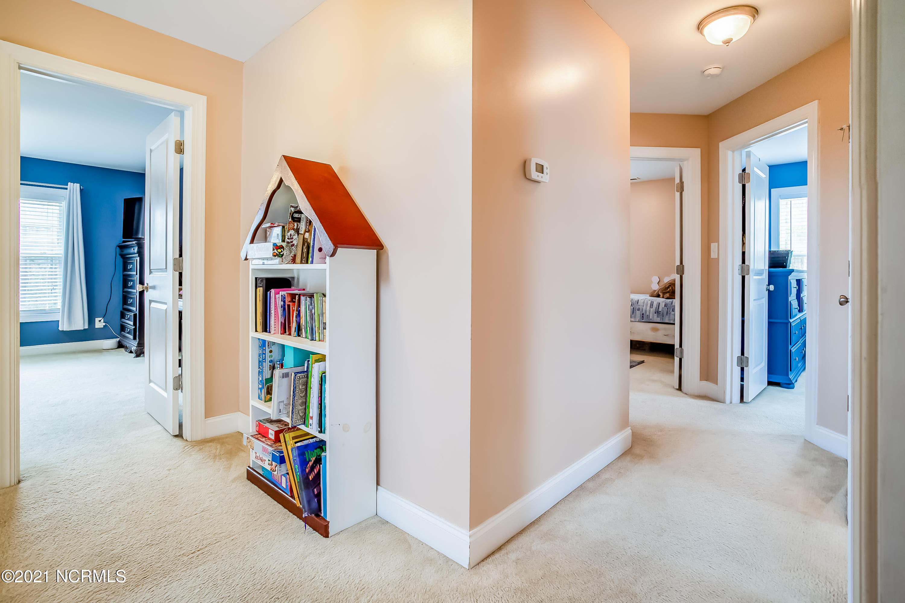 147 Saint Road Richlands, NC 28574 - Photo 10 of 25 29HALLWAY
