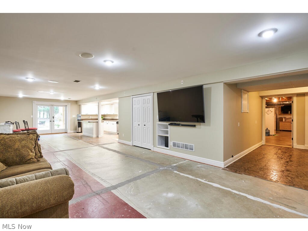 1535 South Hametown Road Akron, OH 44321 - Photo 25 of 35 Rec room great for entertaining