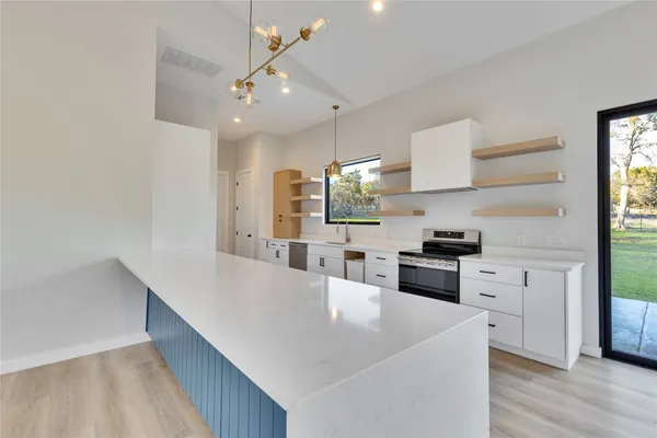 $4,750 | 9901 Ledgestone Terrace, Austin, TX 78737