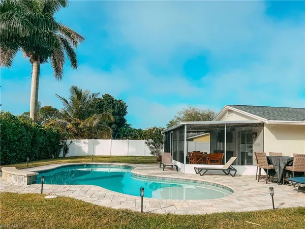 $11,000 | 2680 Longboat Drive, Naples, FL 34104