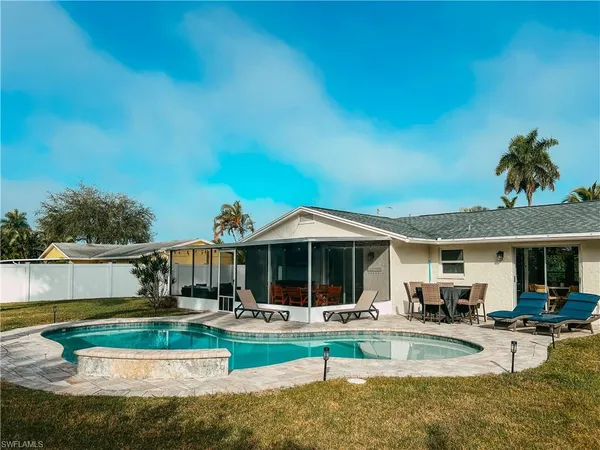 $11,000 | 2680 Longboat Drive, Naples, FL 34104