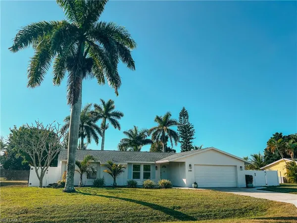 $11,000 | 2680 Longboat Drive, Naples, FL 34104