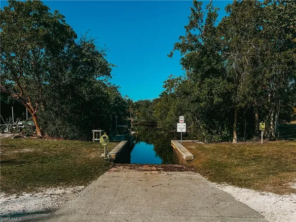 $11,000 | 2680 Longboat Drive, Naples, FL 34104