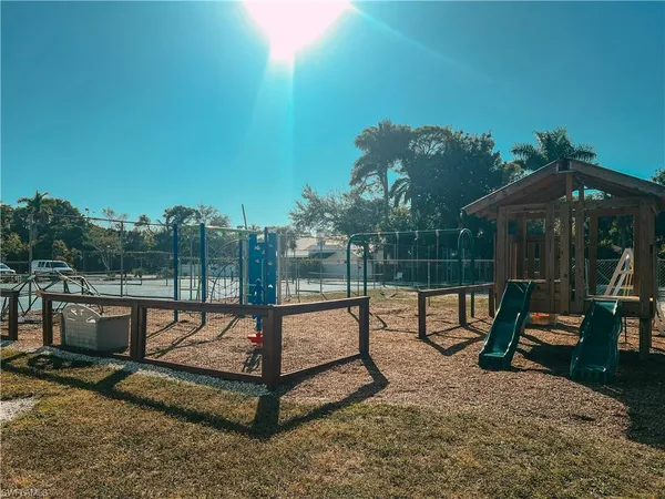 $11,000 | 2680 Longboat Drive, Naples, FL 34104