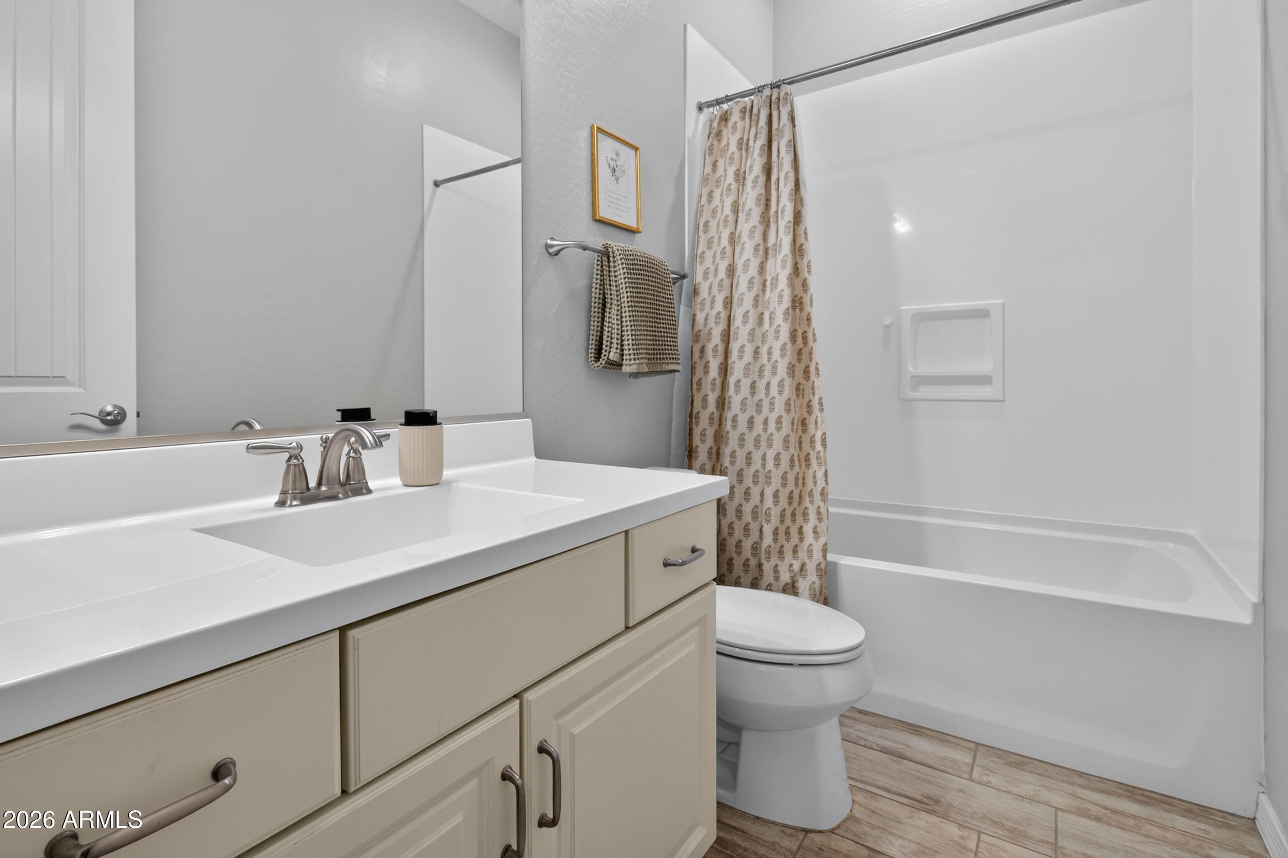 3542 East Spring Wheat Lane Gilbert, AZ 85296 - Photo 55 of 78 16 Bedroom 1 En Suite Bath (1)