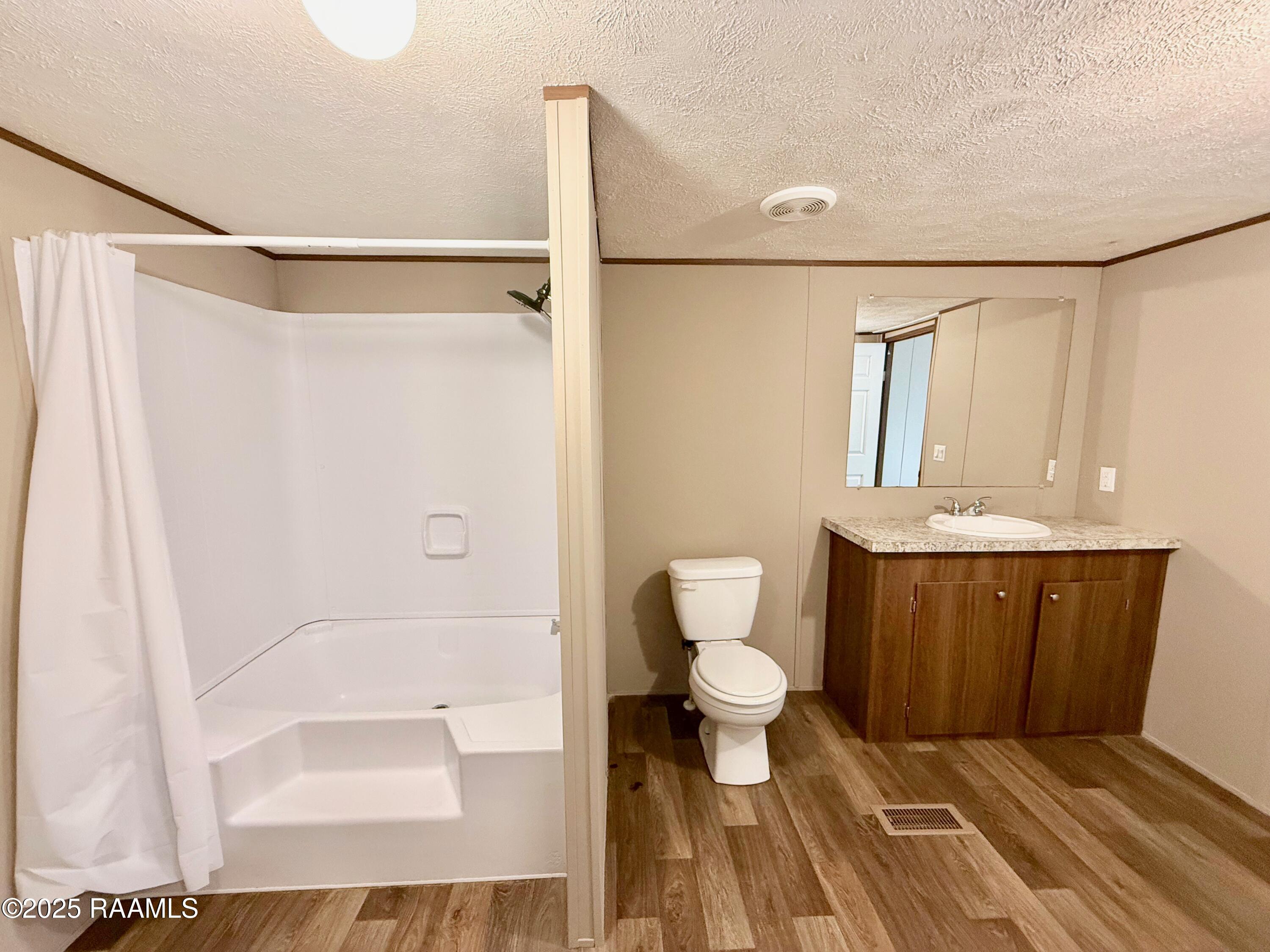 125 La Rue Cannes Duson, LA 70529 - Photo 22 of 40 primary bathroom