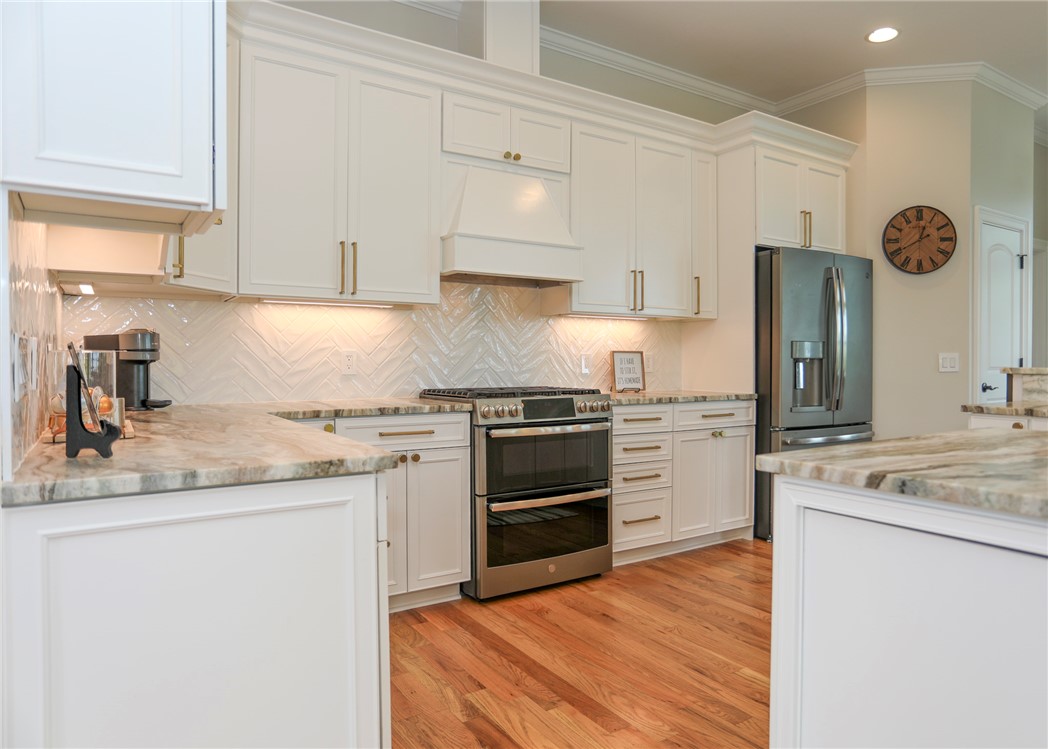 305 Wynswept Point Seneca, SC 29672 - Photo 15 of 44 Gallery Image 15