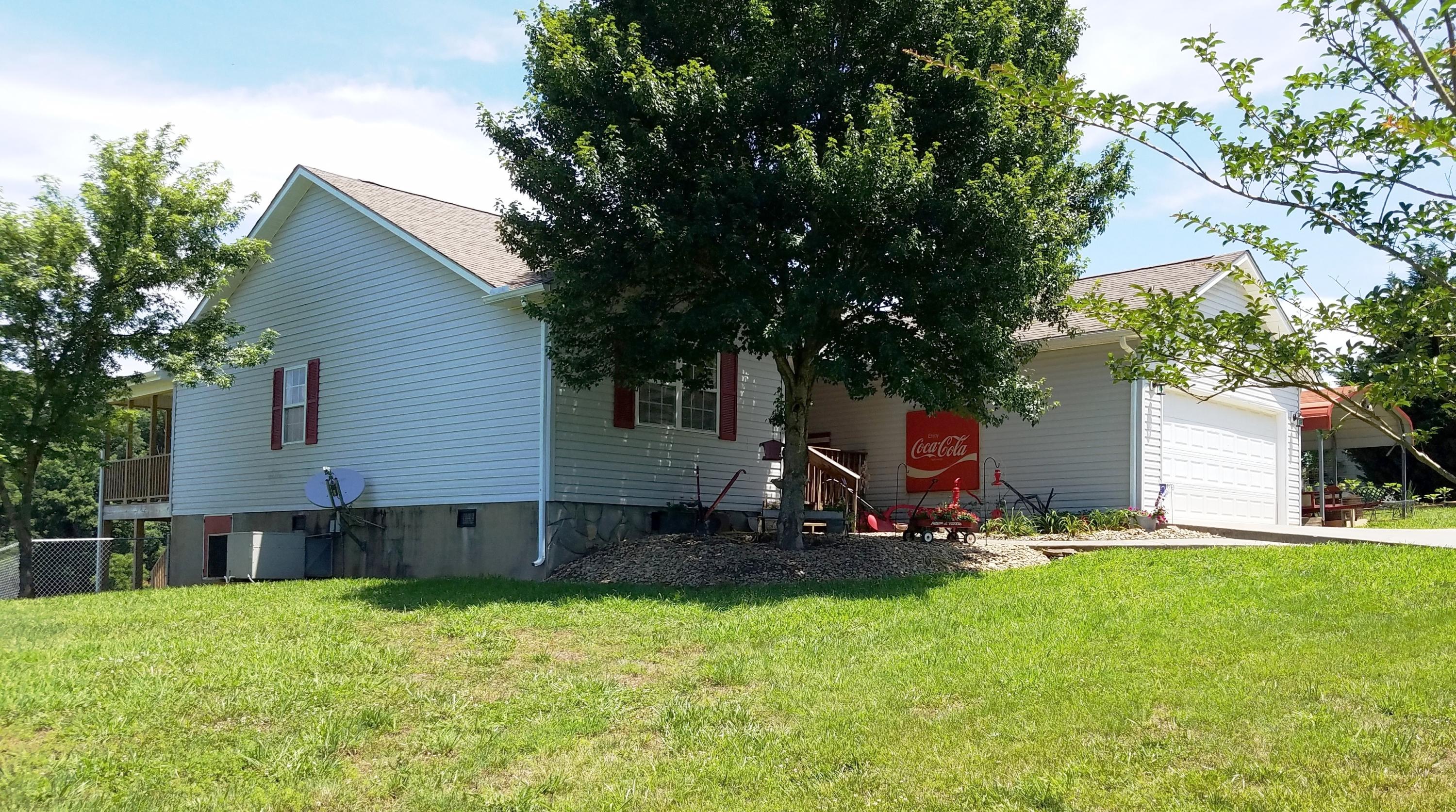 3285 Brooks Road