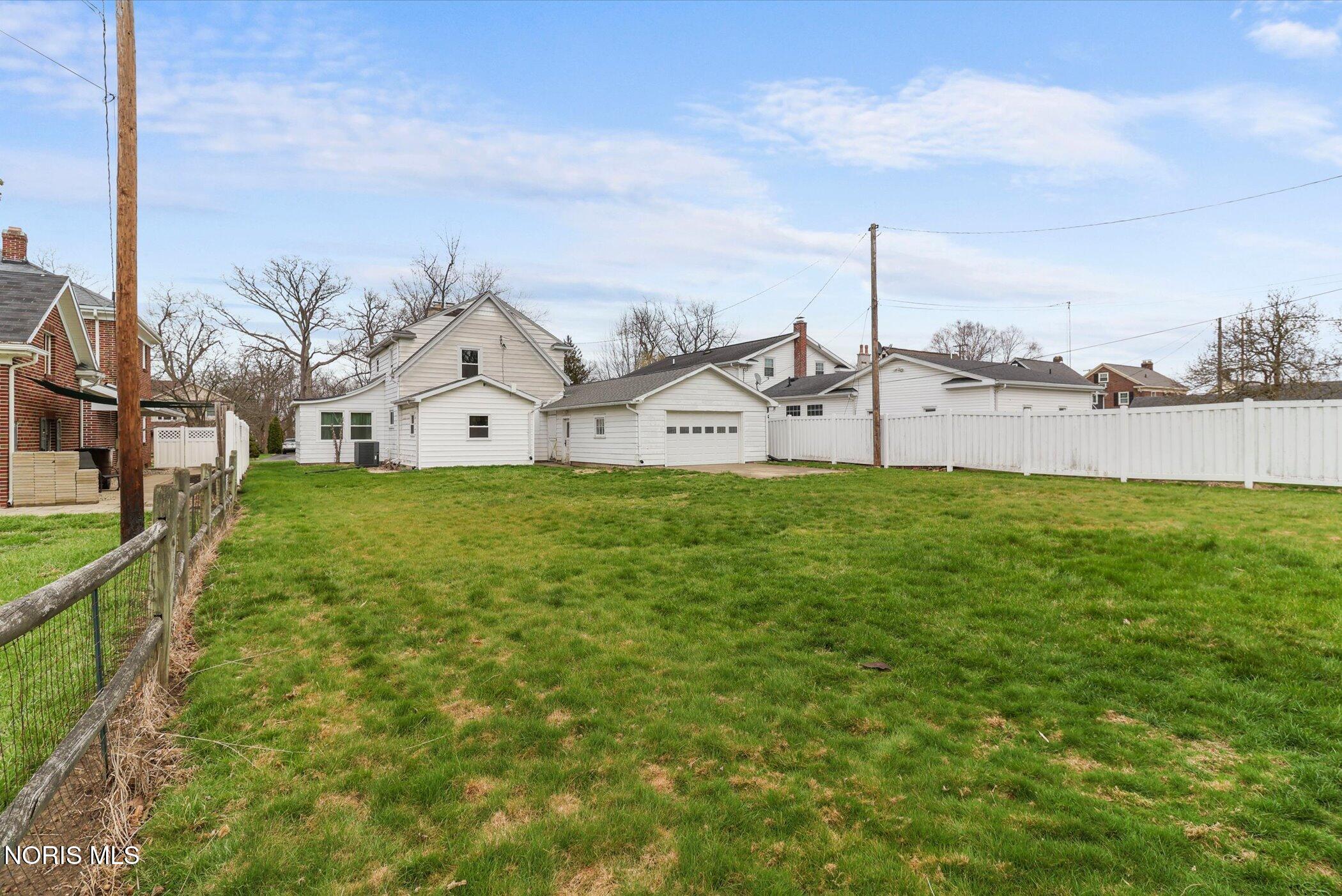 758 Barker Road Fremont, OH 43420 - Photo 38 of 38 37-IMG_2353