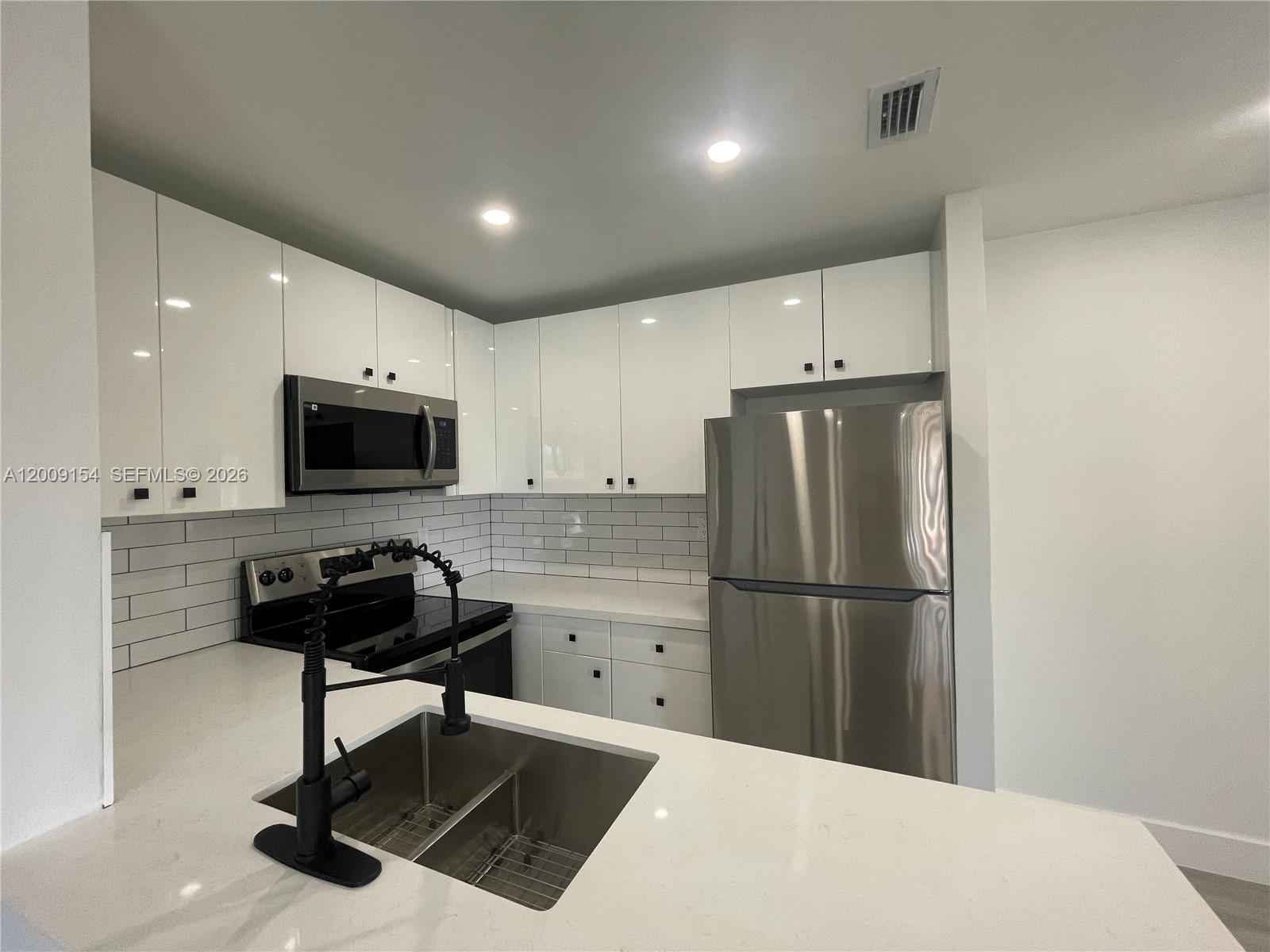 10016 Winding Lake Road, Unit 202 Sunrise, FL 33351 - Photo 8 of 16