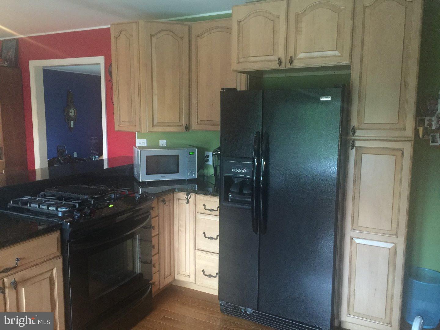 25 Brandon Road Pennington, NJ 08534 - Photo 5 of 9 Gallery Image 5