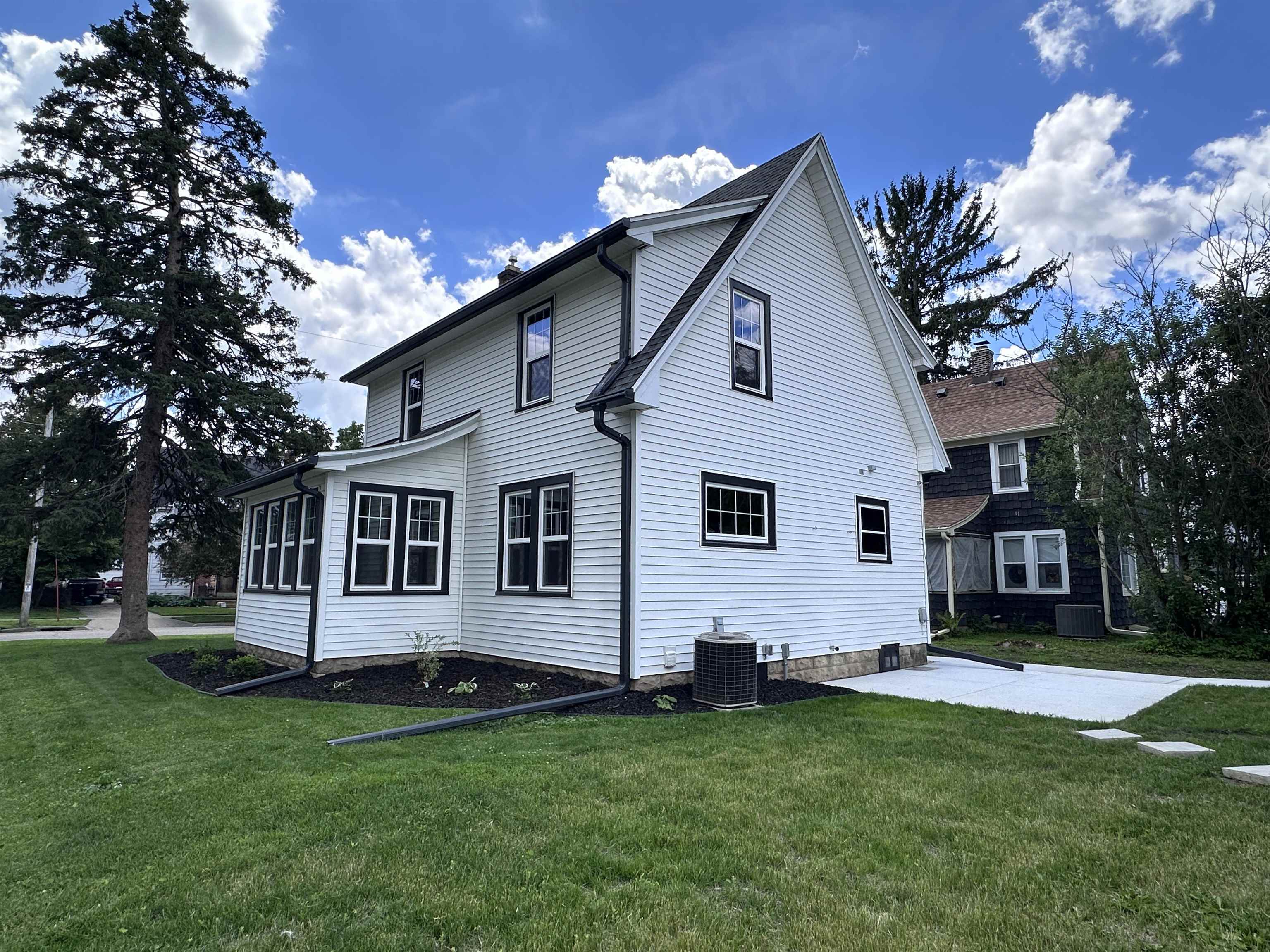 1221 Grace Street Janesville, WI 53545 - Photo 52 of 61