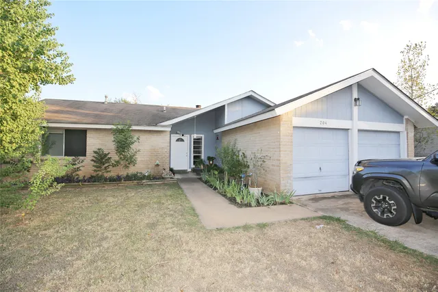 $1,900 | 204 Deerfield Park Drive, Cedar Park, TX 78613