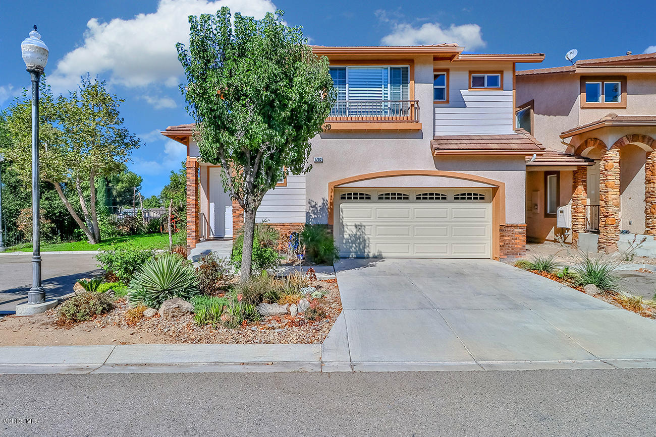 1702 Watercrest Way Simi Valley, CA 93065 - Photo 2 of 32 aFront1