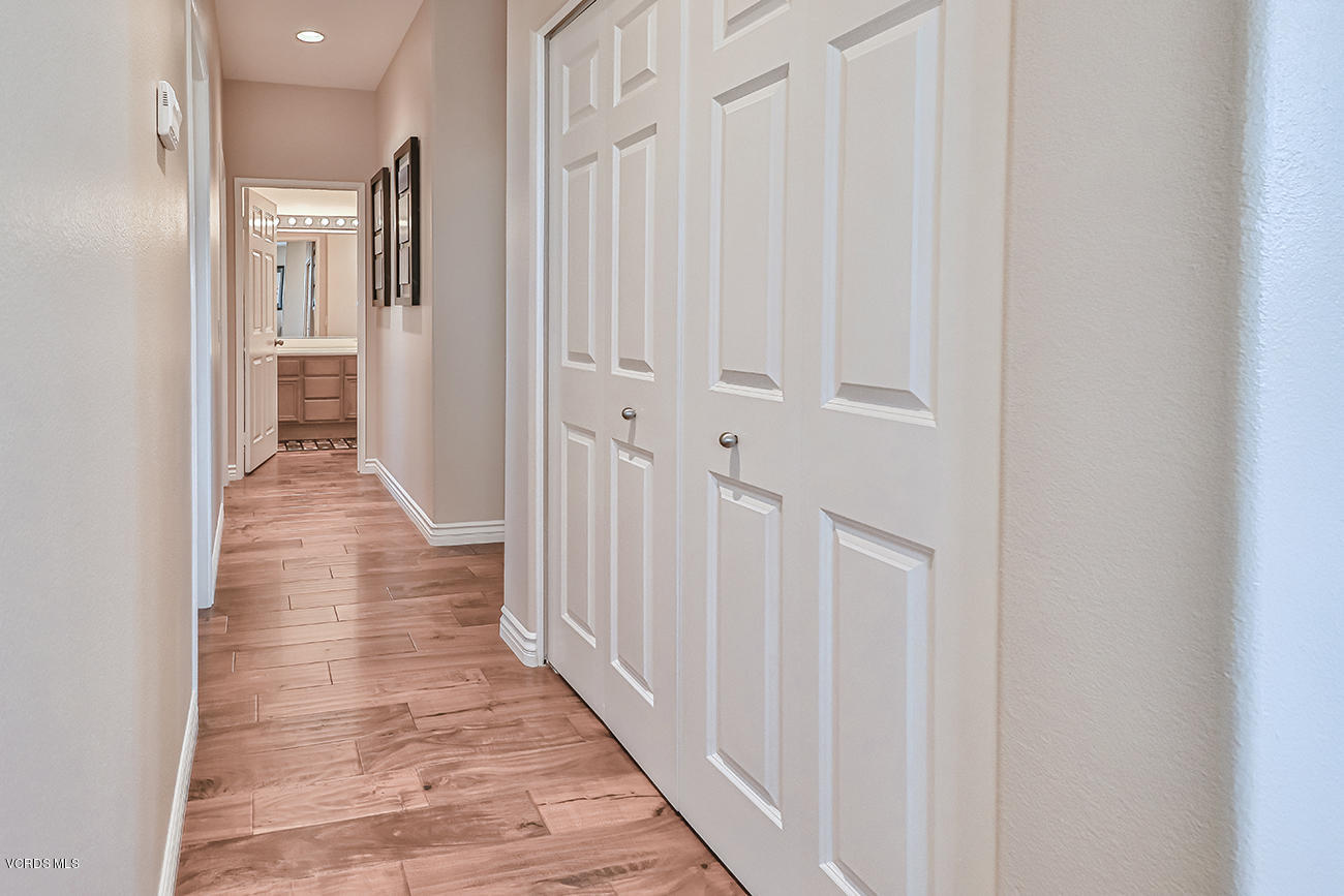 1702 Watercrest Way Simi Valley, CA 93065 - Photo 16 of 32 gHall and Laundry1