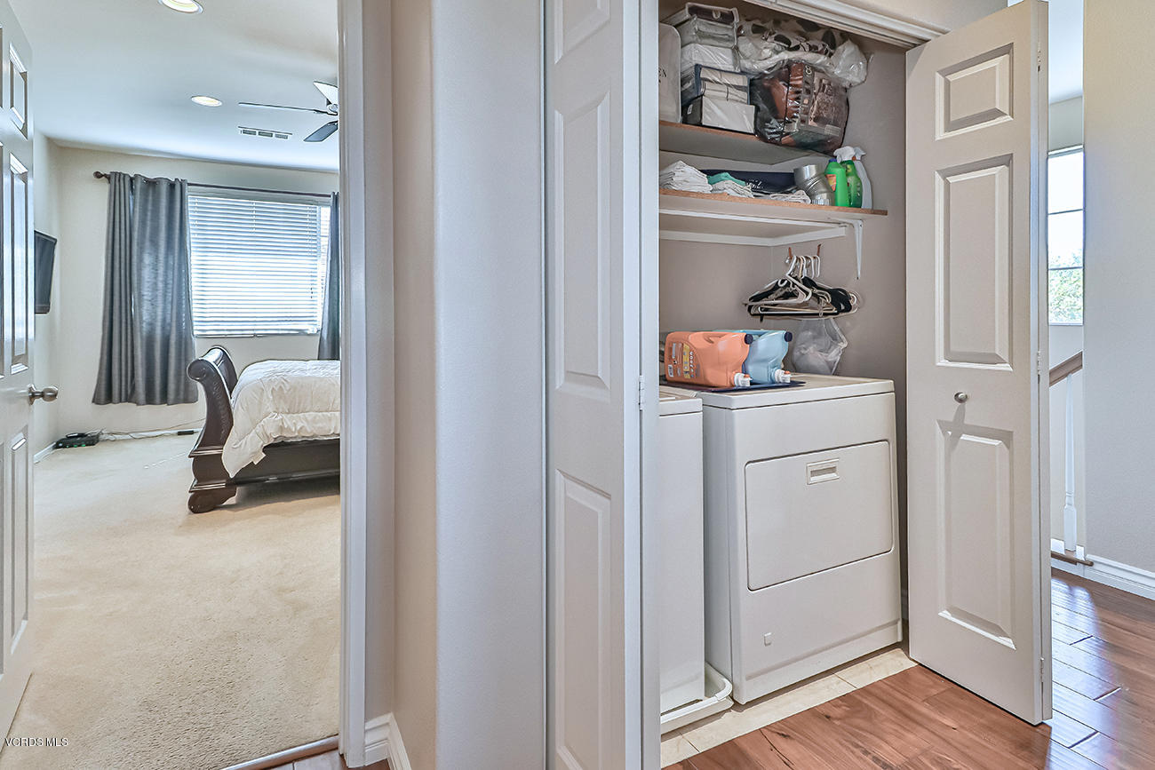 1702 Watercrest Way Simi Valley, CA 93065 - Photo 17 of 32 gHall and Laundry2