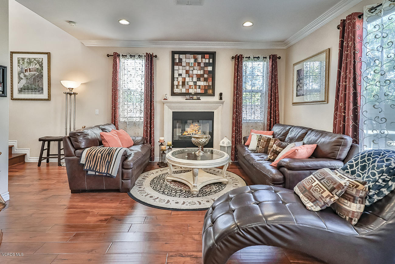 1702 Watercrest Way Simi Valley, CA 93065 - Photo 7 of 32 cLiving2