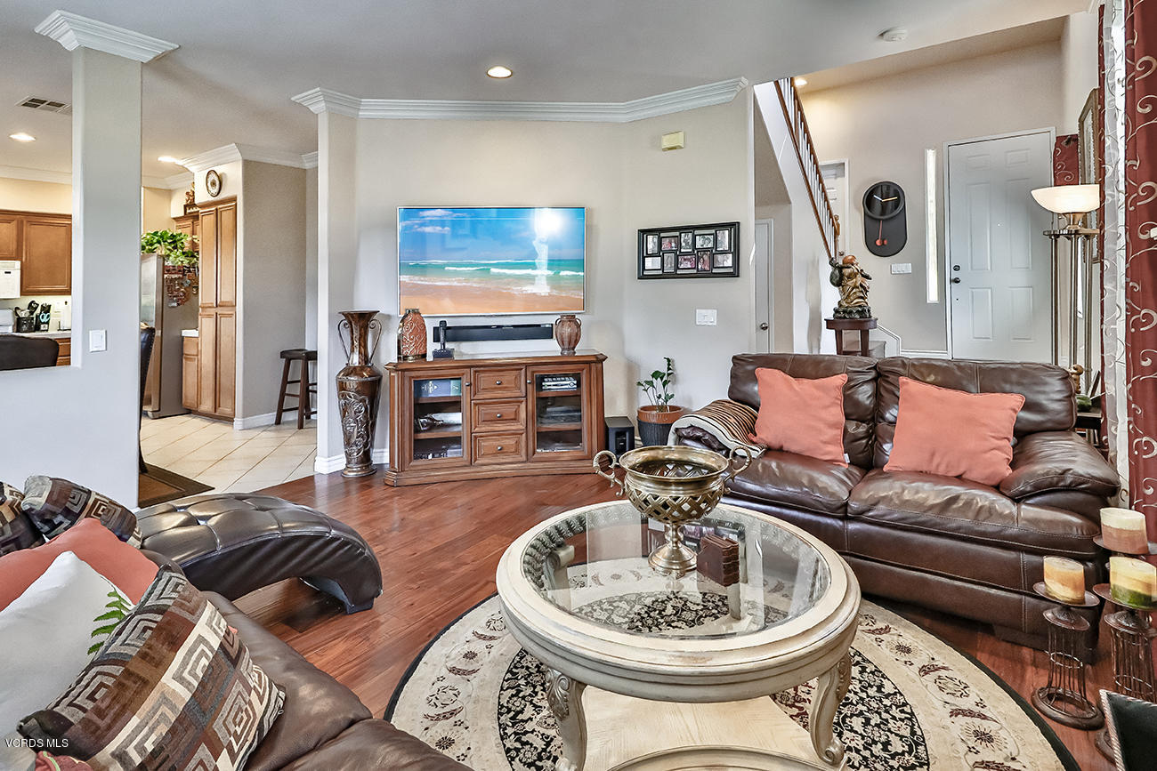 1702 Watercrest Way Simi Valley, CA 93065 - Photo 8 of 32 cLiving3
