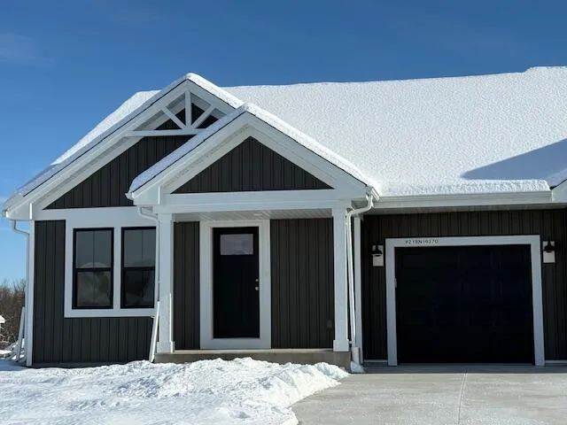 $374,900 | W219N16270 Primrose Court, Jackson, WI 53037