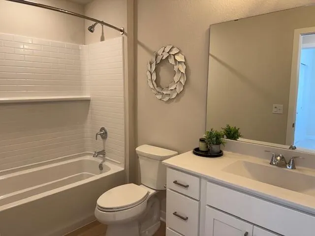 $374,900 | W219N16270 Primrose Court, Jackson, WI 53037