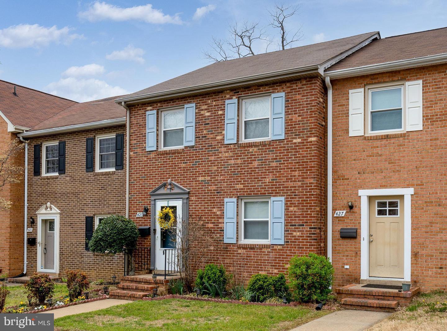 425 Ridgemore Street Fredericksburg, VA 22405 - Photo 1 of 16 Gallery Image 1