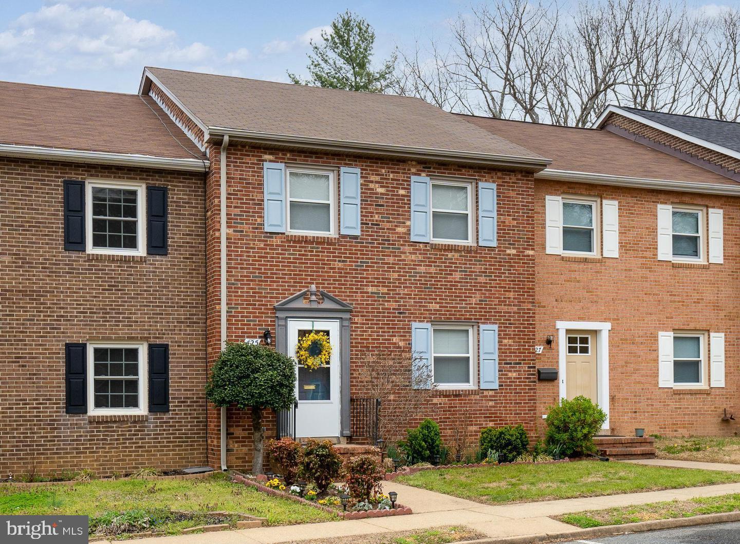 425 Ridgemore Street Fredericksburg, VA 22405 - Photo 2 of 16 Gallery Image 2